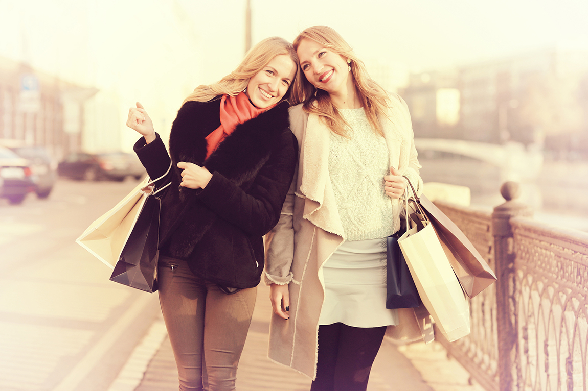 winter shopping trip two girlfriends