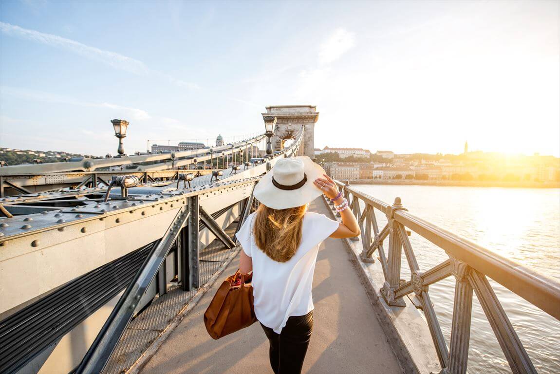 旅行用バッグといえば？LONGCHAMP(ロンシャン)など人気3ブランドを比較！